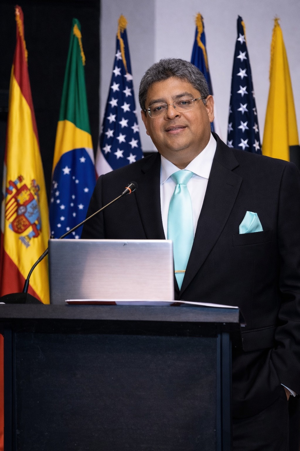 Foto de perfil — Carlos Mario Molina Arrubla
